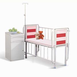 Color médico del rosa del pesebre del bebé del hospital de los muebles con una cama de bebé ajustable del hospital de la altura inestable