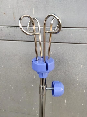 comprar Soporte ajustable de la infusión del equipamiento médico en el blanco del hospital de la cabecera Fabricación en línea