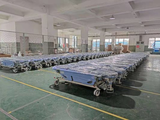 Ensanchador paciente central de la transferencia de los echadores 150m m de los carriles de lado de PatientTransfer CartRotating de la emergencia