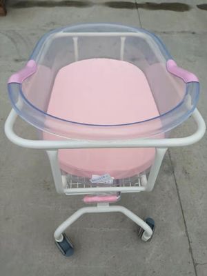 Ángulo del lavabo del bebé del ABS que ajusta la cama de bebé de alta calidad del hospital del cojín de la esponja de la manija