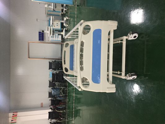 Cama de hospital manual inestable del CE ISO 680m m de los echadores 3 multifuncionales lujosos