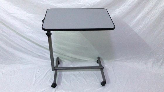 Cama de hospital de los pacientes 700mmx1010m m de Overbed Tray Table With Wheels