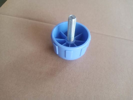 IV el soporte parte los accesorios de la manija IV poste del color de Bule para la capa no- del resbalón de la operación fácil del soporte de la infusión