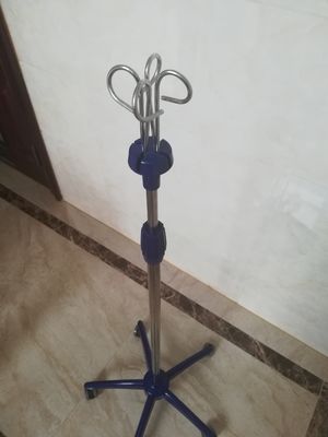 Polo ajustable del capítulo IV de la infusión de los muebles de la nueva altura médica del soporte IV