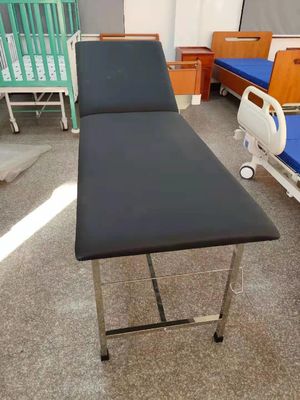 Sofá paciente médico de acero inoxidable del examen de la clínica de la cama del examen en venta
