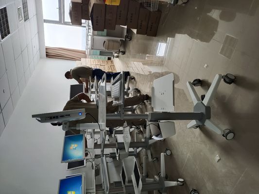 Carretilla de mudanza integrada carretilla ajustable del puesto de trabajo del ordenador del escritorio de la altura