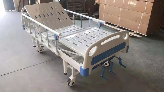 El acero paciente manual de la cama del hospital de 2 manivelas rocía el marco plástico