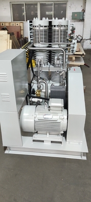Cilindro que llena el compresor sin aceite 30Nm3/H 50Nm3/H del aumentador de presión del oxígeno