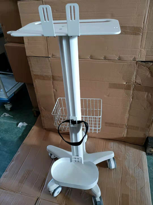 Supervisión médica móvil de la carretilla con el material de aluminio blanco en hospital