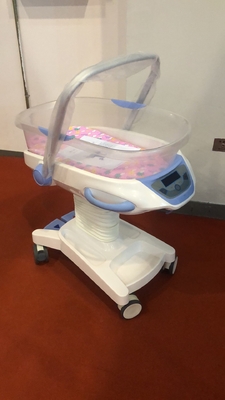 Multiusos ajustable del hospital del pesebre blanco del bebé para los recién nacidos de cuidado