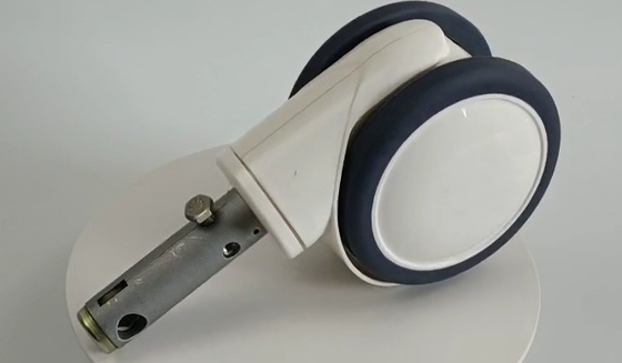 6 pulgadas de echador médico del control de centro ruedan blanco material de TPR