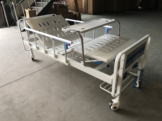 Cama médica manual azul y blanca de dos funciones para la clínica