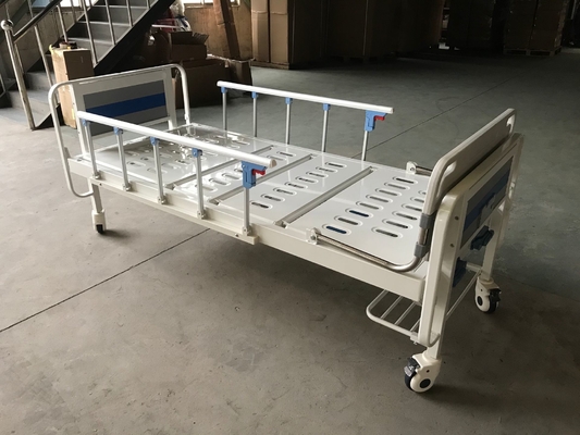 Cama médica manual azul y blanca de dos funciones para la clínica