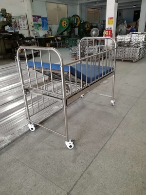 Cama de hospital infantil material de acero inoxidable médica